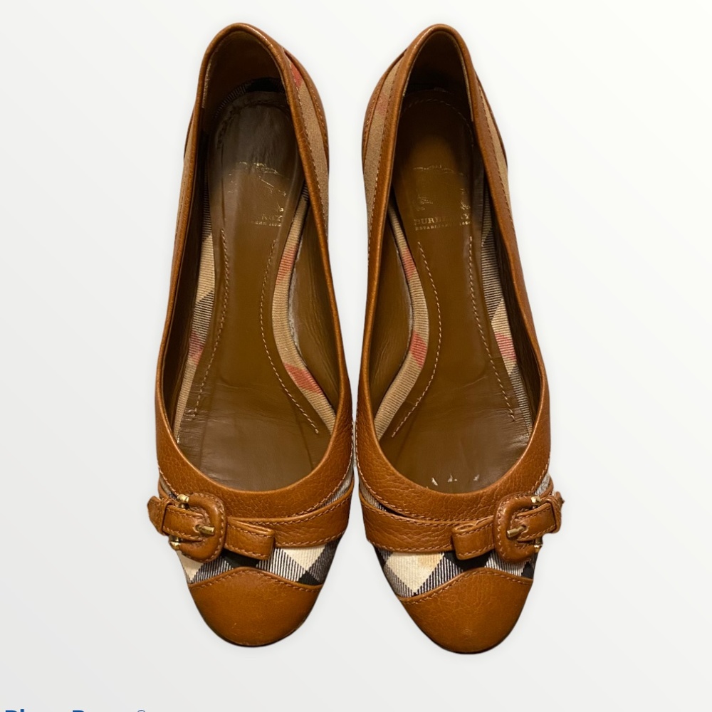 Burberry Leather Flats